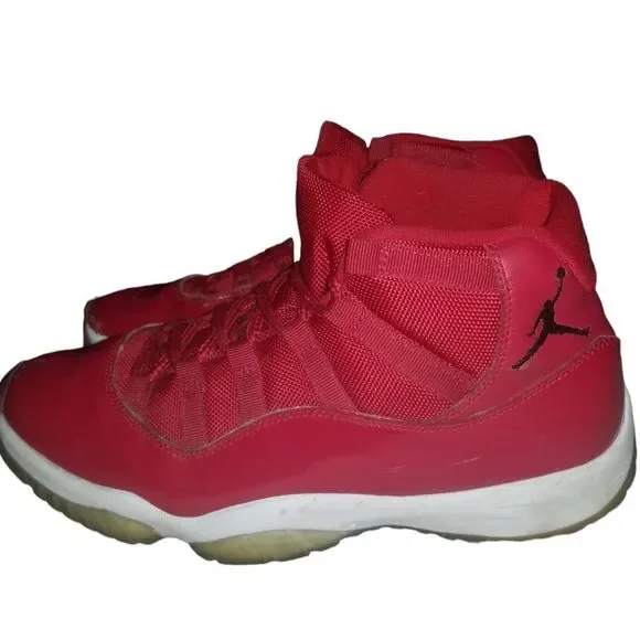 Air Jordan 11 Basketball Shoe Gym Red,Black,white Size 10 - Picture 11 of 11